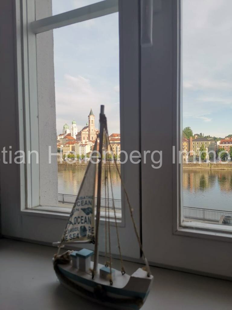 Äußerst gepflegtes 3-Familienhaus mit DG-Ausbaureserve