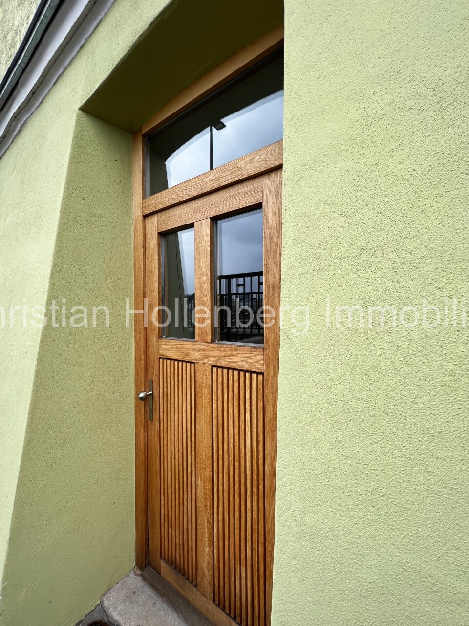 Äußerst gepflegtes 3-Familienhaus mit DG-Ausbaureserve