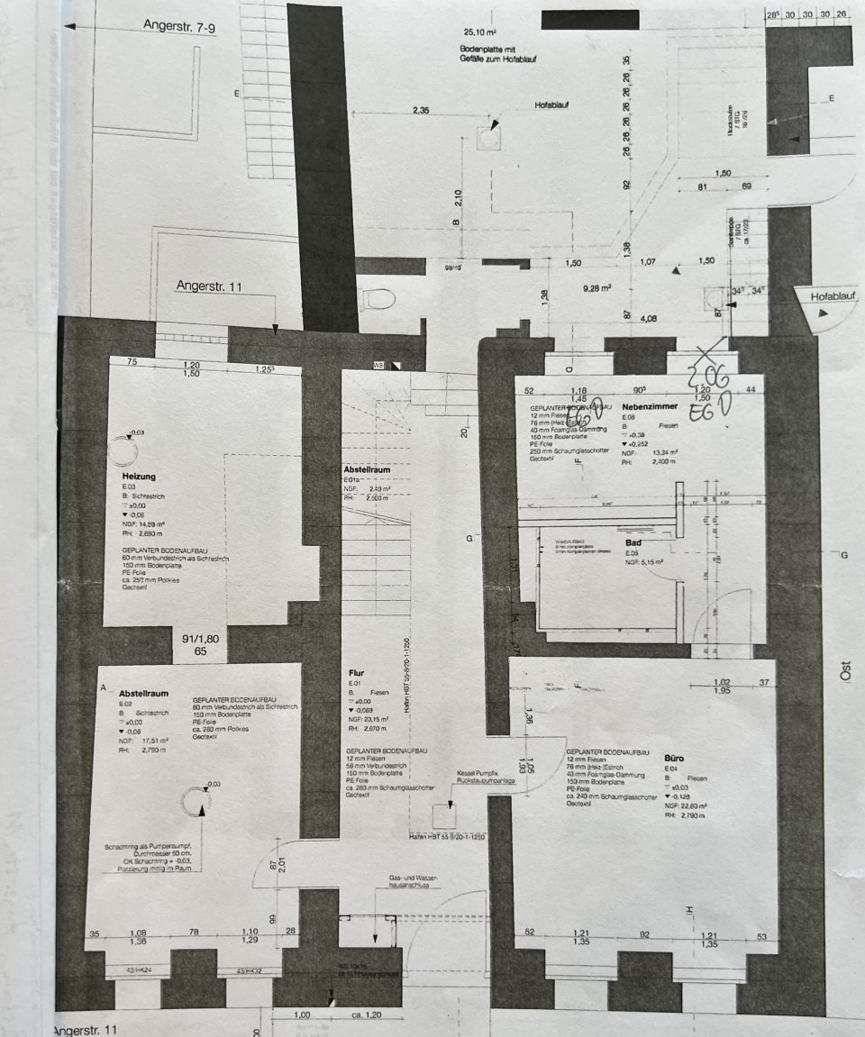 Äußerst gepflegtes 3-Familienhaus mit DG-Ausbaureserve