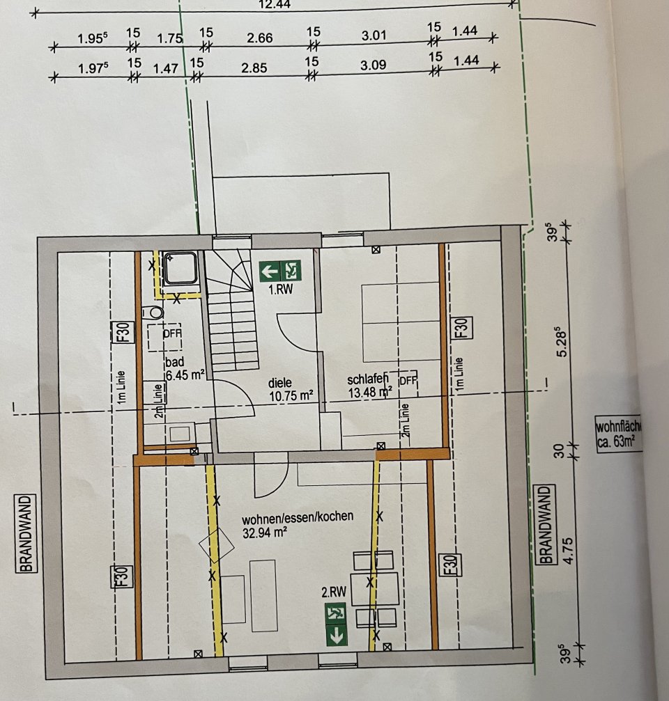 Äußerst gepflegtes 3-Familienhaus mit DG-Ausbaureserve