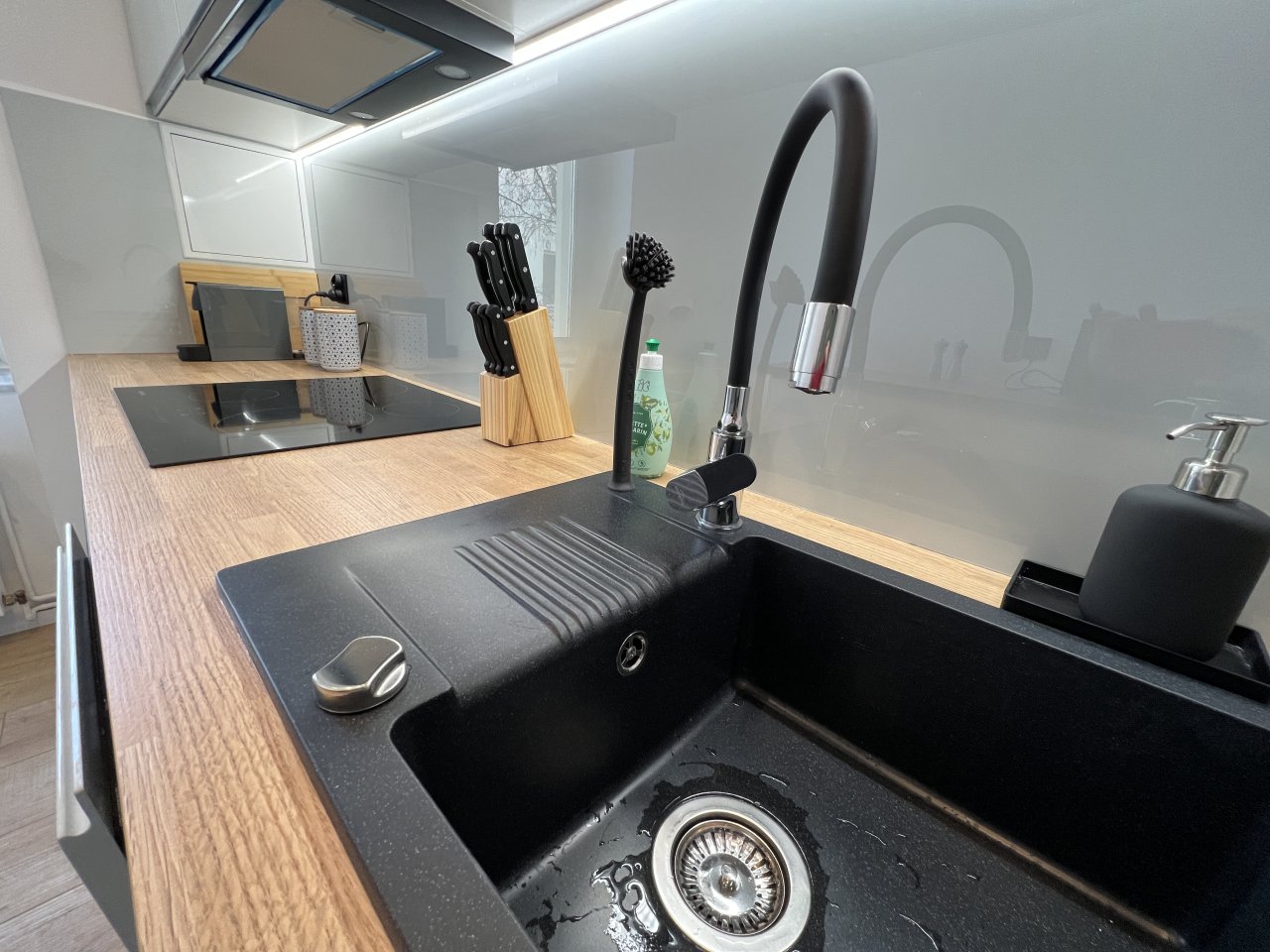 The sink The sink