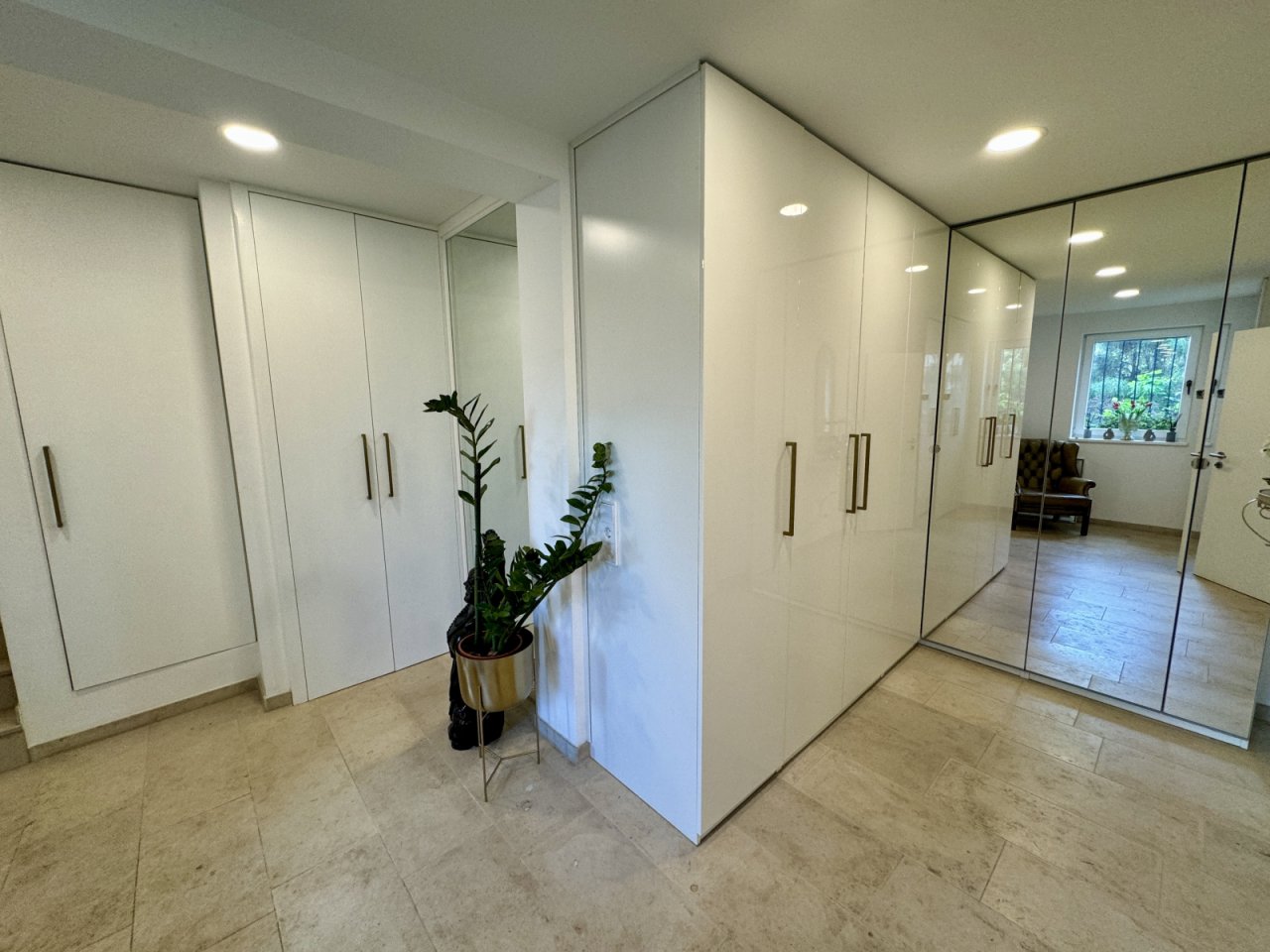Garderobe 2 Garderobe 2